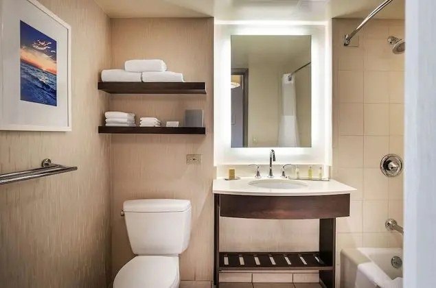 Exclusive Stüdyo Süit, Balkon (1 King Murphy Bed)