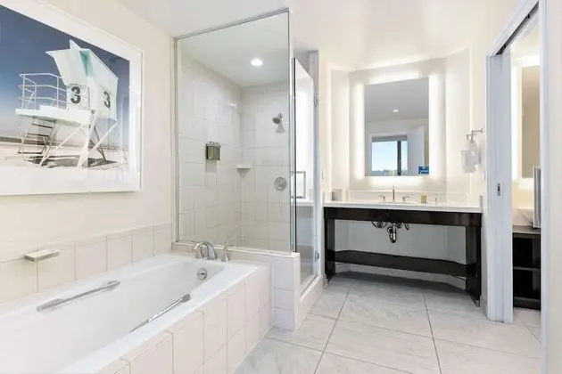 Premier Süit, Balkon, Havuz Manzaralı (Top Floor, 2 Room Suite)