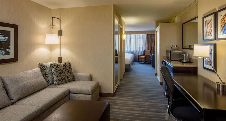 Süit, Sigara İçilmez (2 Double Beds)