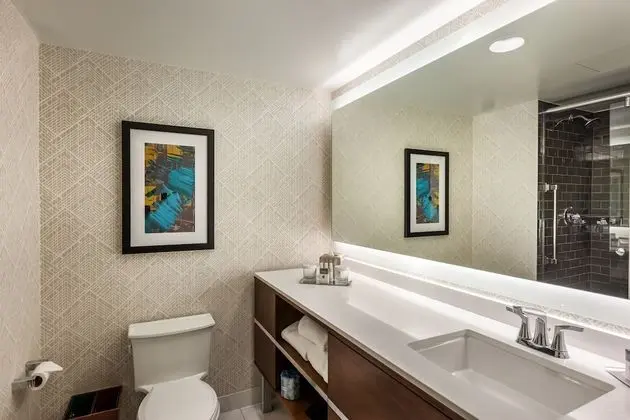 Oda, 1 En Büyük (King) Boy Yatak, Sigara İçilmez, Balkon