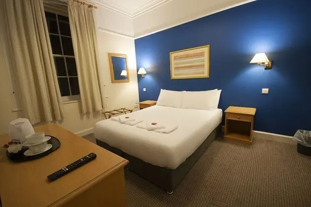 Comfort Tek Büyük Yataklı Oda