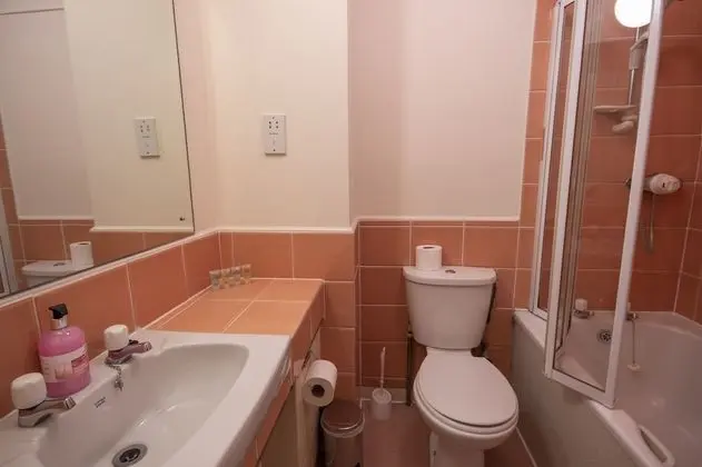 Comfort Tek Büyük Yataklı Oda