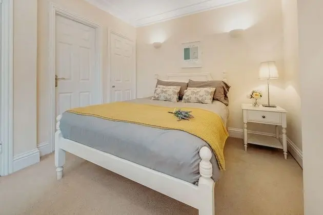 Apart Daire, 1 Yatak Odası (Spacious, private parking)