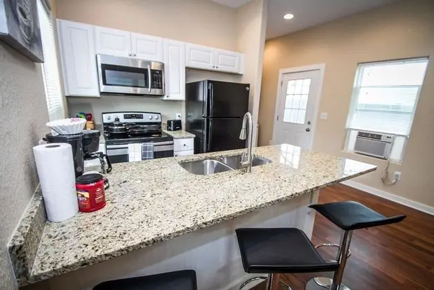Ev (1 Bedroom)