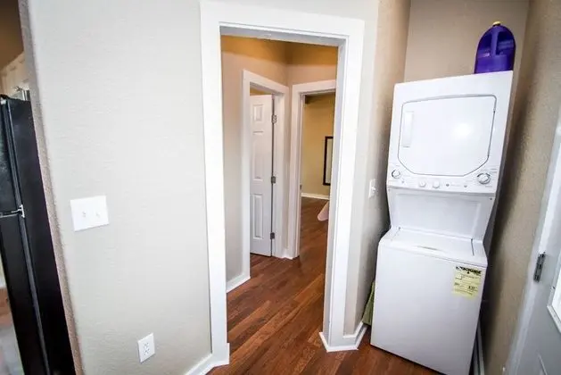 Ev (1 Bedroom)