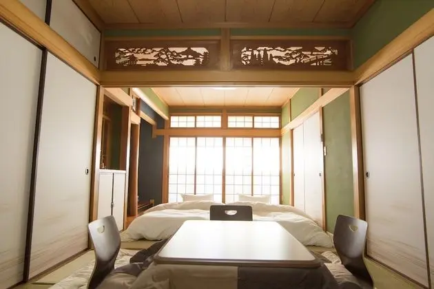 Ev, Sigara İçilmez (Private Vacation Home)