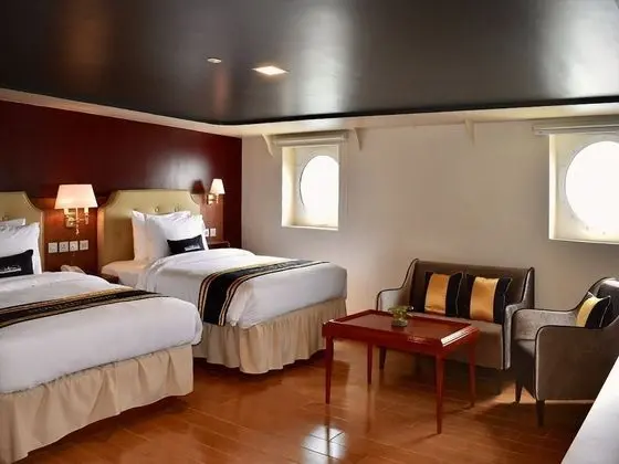 Executive Double or Twin Suite