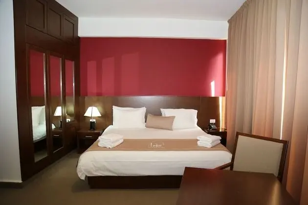 Junior Süit, 1 En Büyük (King) Boy Yatak, Sigara İçilmez, Şehir Manzaralı