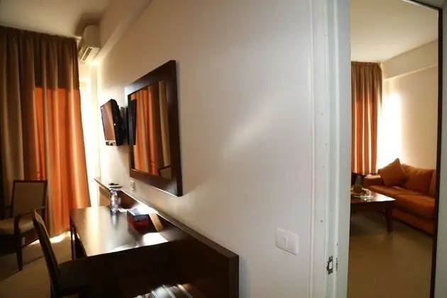 Junior Süit, 1 En Büyük (King) Boy Yatak, Sigara İçilmez, Şehir Manzaralı
