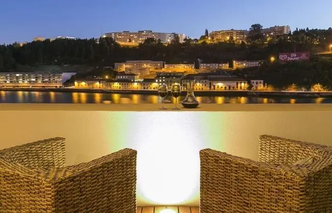 Luxury Apart Daire, 2 Yatak Odası, Balkon, Nehir Manzaralı