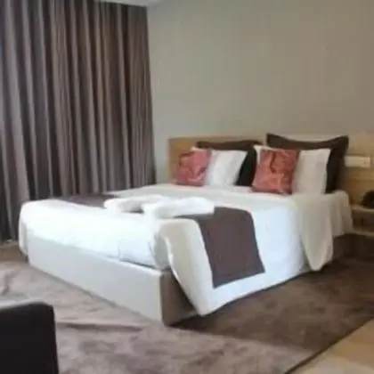 Deluxe Tek Büyük veya İki Ayrı Yataklı Oda