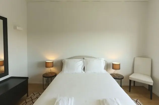 Ev, 4 Yatak Odası, Kişiye Özel Havuzlu, Nehir Manzaralı