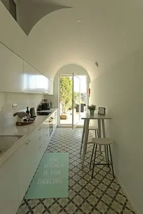 Ev, 4 Yatak Odası, Kişiye Özel Havuzlu, Nehir Manzaralı