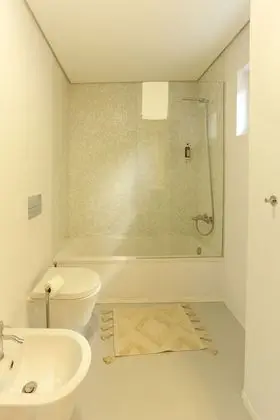 Ev, 4 Yatak Odası, Kişiye Özel Havuzlu, Nehir Manzaralı