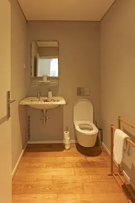 Ev, 4 Yatak Odası, Kişiye Özel Havuzlu, Nehir Manzaralı