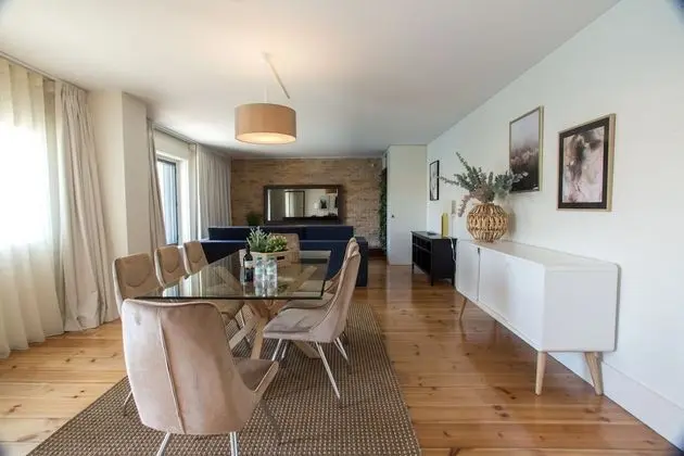 Apart Daire, 3 Yatak Odası, Balkon, Nehir Manzaralı