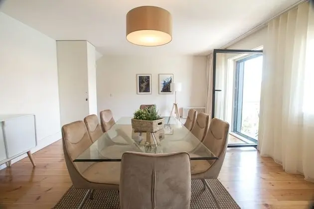 Apart Daire, 3 Yatak Odası, Balkon, Nehir Manzaralı