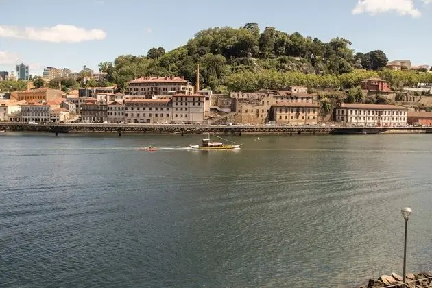 Apart Daire, 3 Yatak Odası, Balkon, Nehir Manzaralı