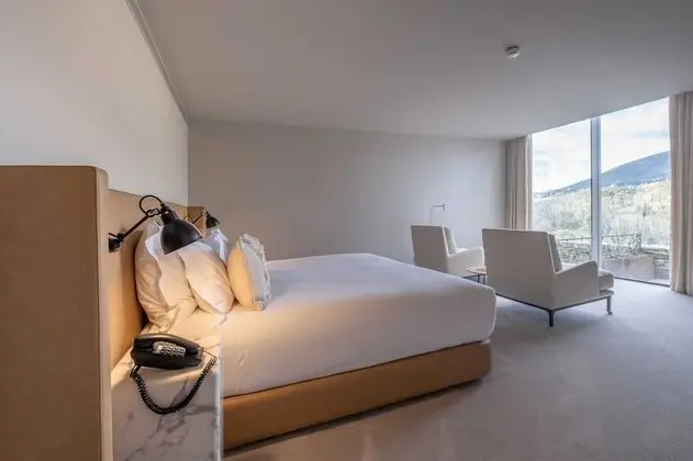 Tek Büyük Yataklı Oda, Balkon, Nehir Manzaralı