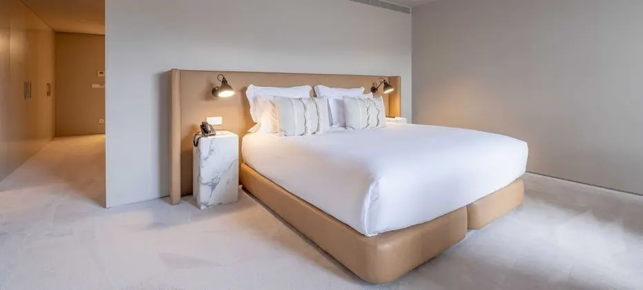 Tek Büyük Yataklı Oda, Balkon, Nehir Manzaralı