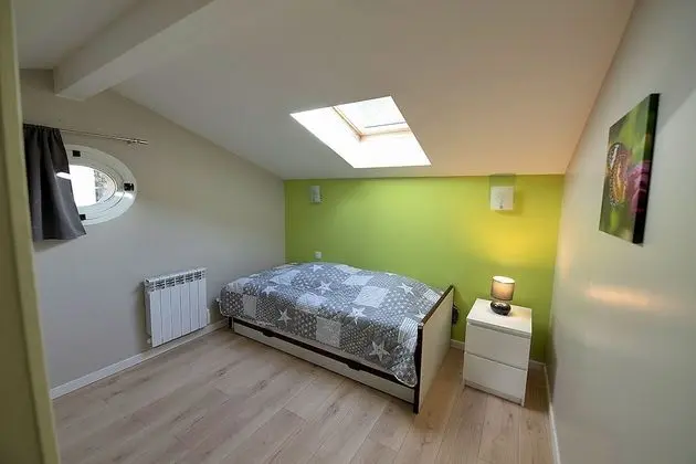 Family Ev, Banyolu/Duşlu, Bahçe Manzaralı (Papillons)