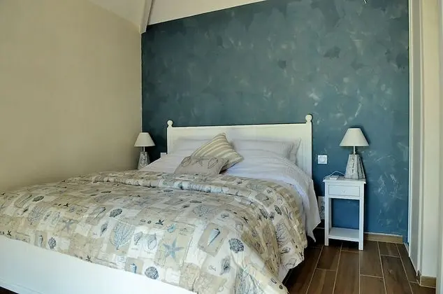 Romantic Villa, Banyolu/Duşlu, Bahçe Manzaralı (Bleu Azur)
