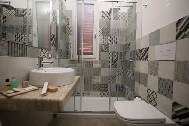 Üç Kişilik Oda (1)