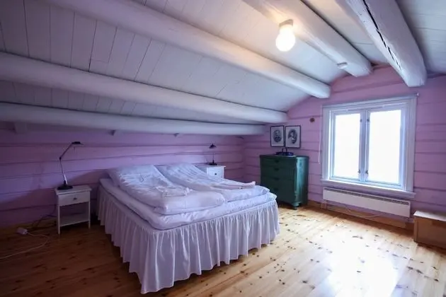 Traditional Ev, Birden Çok Yatak, Dağ Manzaralı