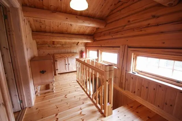 Traditional Ev, Birden Çok Yatak, Dağ Manzaralı