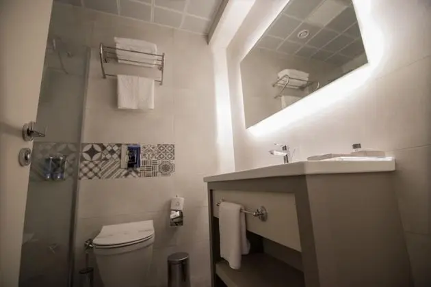 Aile Odası, Şehir Manzaralı