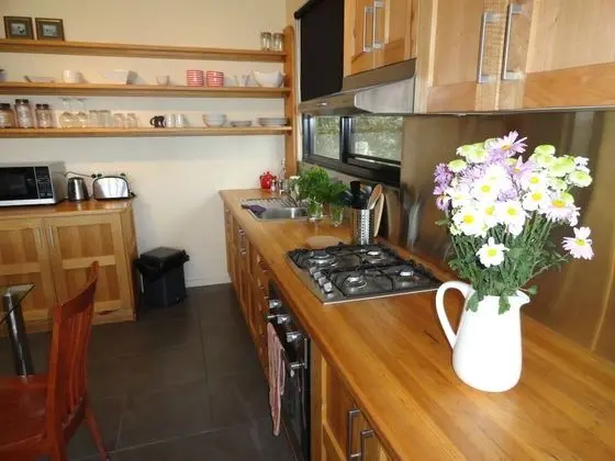 Luxury Apart Daire, 1 Yatak Odası, Göl Manzaralı, Bahçeli