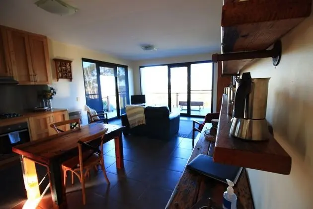 Luxury Apart Daire, 1 Yatak Odası, Göl Manzaralı, Bahçeli
