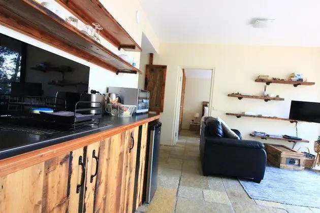 Luxury Apart Daire, 2 Yatak Odası, Dağ Manzaralı, Zemin Kat (The Burrow)