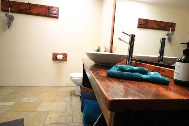 Luxury Apart Daire, 2 Yatak Odası, Dağ Manzaralı, Zemin Kat (The Burrow)