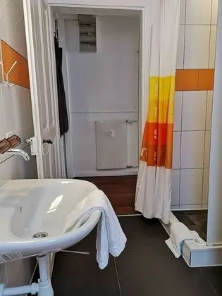 Apartment (51 incl 80 CHF cleaning fee)