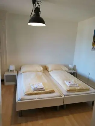 Apartment (53 inc 80 CHF cleaning fee)