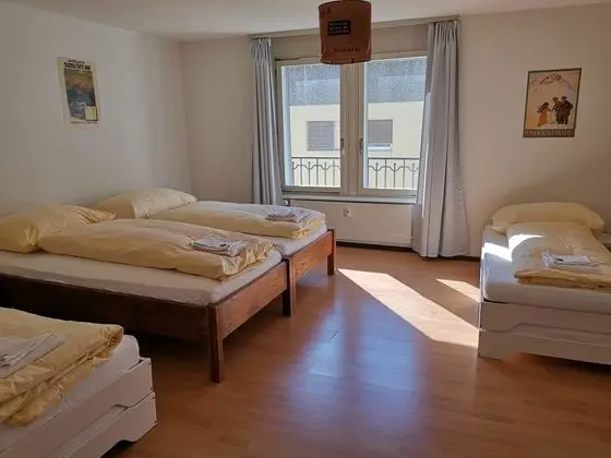 Apartment (53 inc 80 CHF cleaning fee)