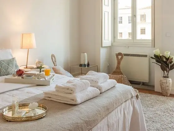 Tek Büyük Yataklı Oda