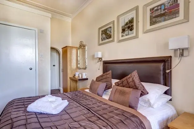 Tek Büyük Yataklı Oda, Balkon, Deniz Manzaralı (Compact Double, 1st Floor)