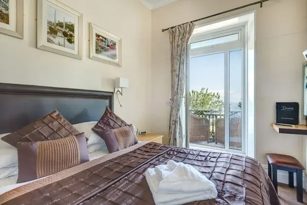 Tek Büyük Yataklı Oda, Balkon, Deniz Manzaralı (Compact Double, 1st Floor)