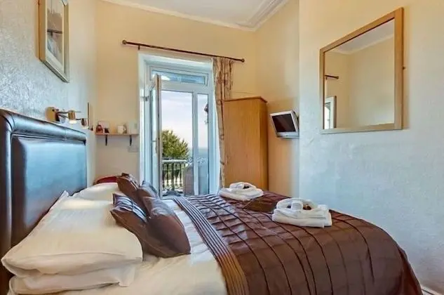 Tek Büyük Yataklı Oda, Balkon, Deniz Manzaralı (Compact Double, 1st Floor)