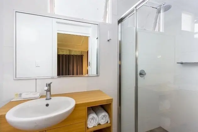Standard Süit, Sigara İçilmez, Küçük Mutfak (Queen/Single Kitchenette)