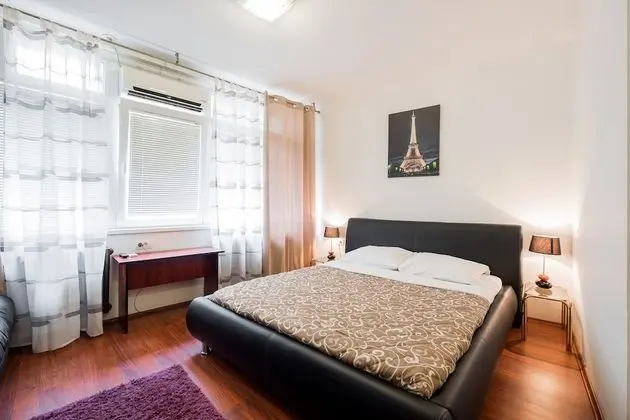 Stüdyo, Küçük Mutfak, Şehir Manzaralı