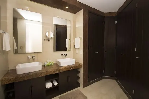Superior Apartment, 2 Brooms with Beach Club Access