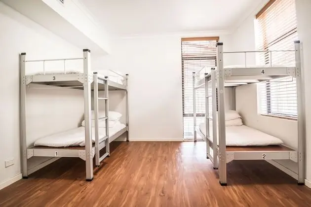 Basic Ortak Ranzalı Oda