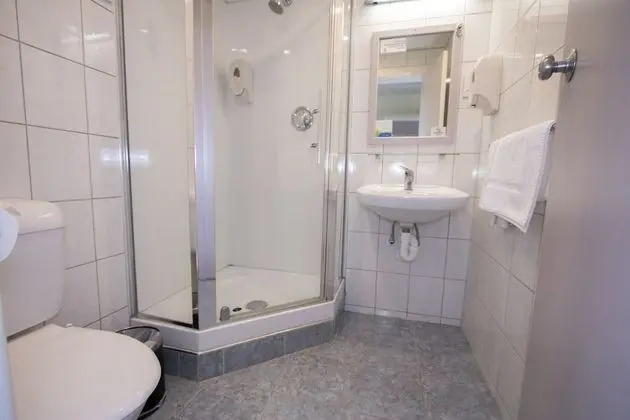 Ortak Ranzalı Oda, Banyolu/Duşlu (6 Bed, Female Only)