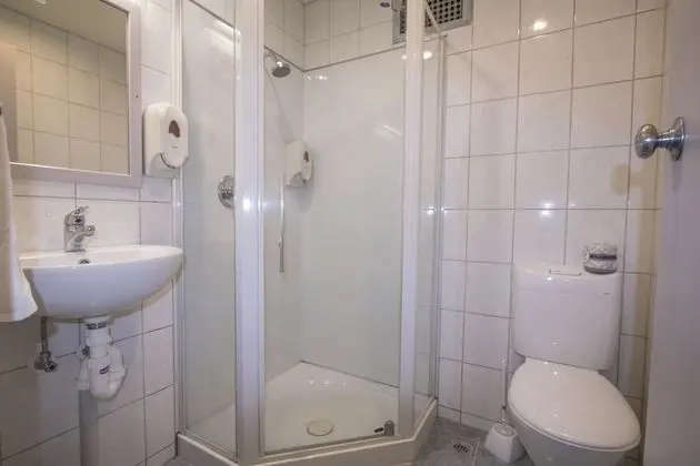 Ortak Ranzalı Oda, Banyolu/Duşlu (6 Bed, Female Only)