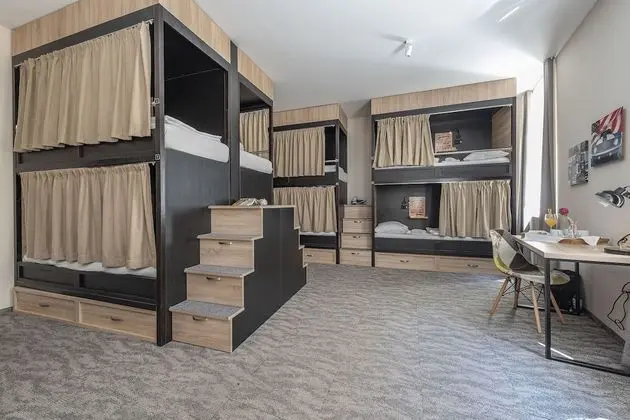 Ortak Ranzalı Oda, Karma Ranzalı Oda, Ortak Banyo (8 beds)
