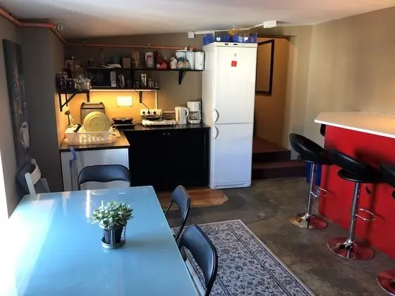 Basic Tek Kişilik Oda (with Shared Bathroom)