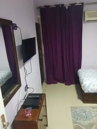 Tek Büyük Yataklı Oda, Ortak Banyo